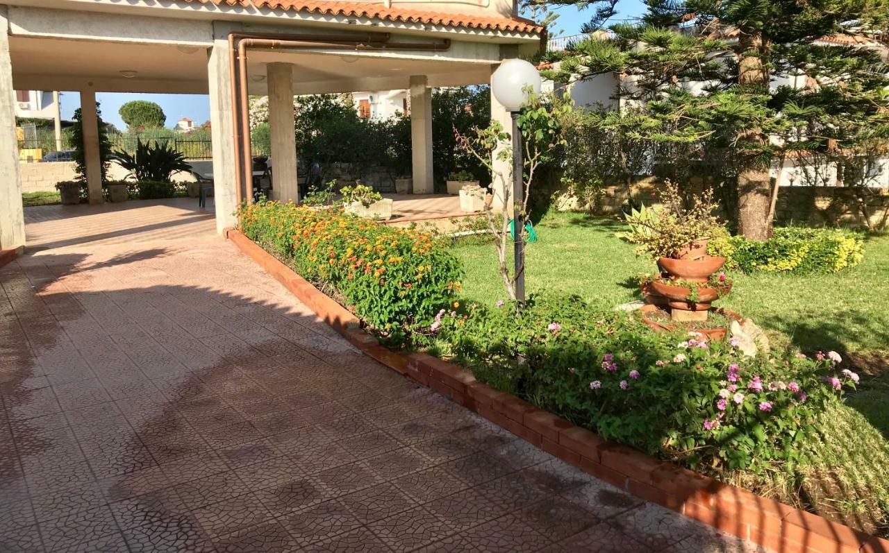 Villa Tetide - Fontane Bianche Exteriér fotografie
